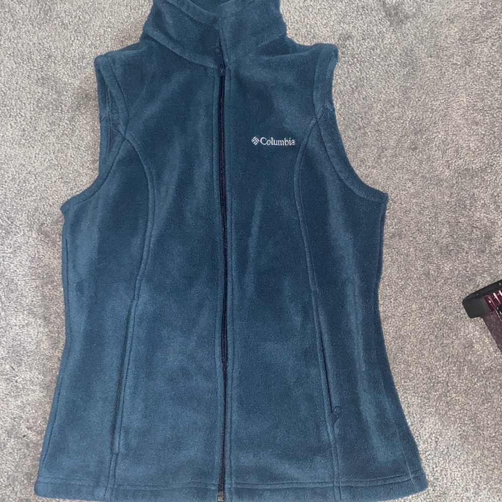 Columbia vest